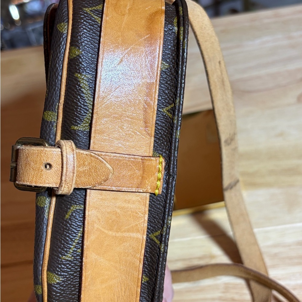 Louis Vuitton Monogram Tan Crossbody Bag - Picture 5 of 9
